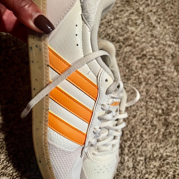 Adidas - Picture 2 of 3